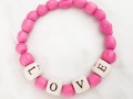 Písmenkový náramek – LOVE