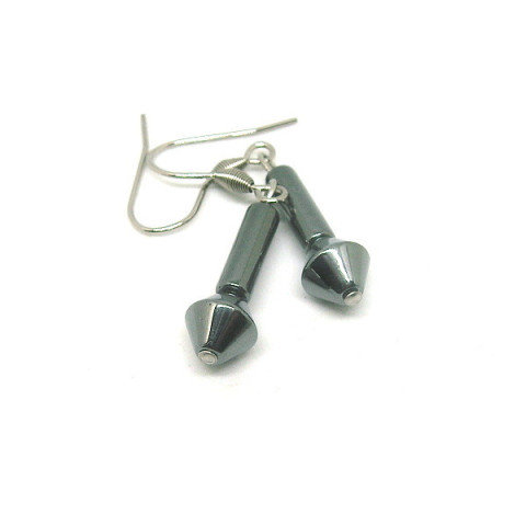 Nerez, Náušnice, Špice 