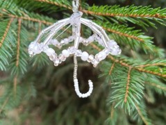 háčkovaná špička na vánoční stromek