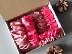 Scrunchie gumičky S na kartě - X.