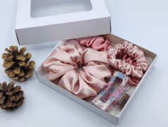 Scrunchie gumičky S na kartě - X.