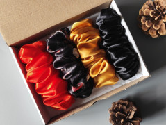 Scrunchie gumičky S na kartě - X.