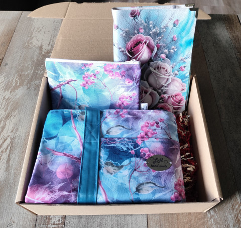 Velká dárková sada s kabelkou 2. kabelka taška koženka zápisník blok kabela bloček notýsek sešit sešítek karis 