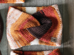 Scrunchie gumičky S na kartě - X.