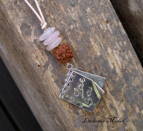 I LOVE YOU ..... SLEVA z 225,- náhrdelník kámen kniha minerál růženín dlouhý rudrakša 