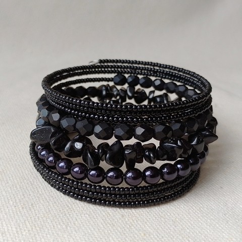 Náramek černý s onyxem náramek korálky drát sklo žena ženské minerál broušené onyx voskové perle diva 