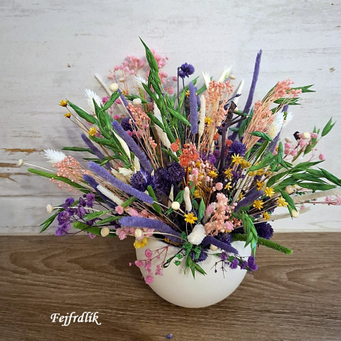 keramická koule se sušinou-mix. originální dárek koule barevné interiér celoroční dekorace do bytu sušené jaro-léto sušinové aranžmá 