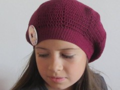 Černý saténový kvítek