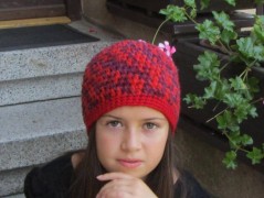 Černý saténový kvítek