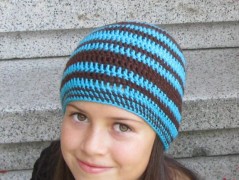 Černý saténový kvítek