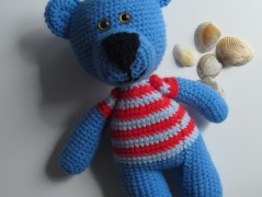 Černý saténový kvítek