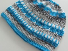 Černý saténový kvítek