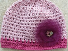 Černý saténový kvítek