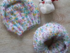 Černý saténový kvítek