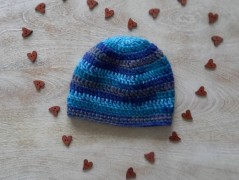 Černý saténový kvítek