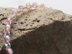 Černý saténový kvítek