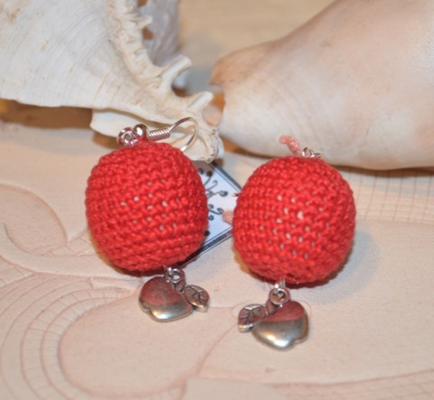 háčkované kouličky s jablíčky 