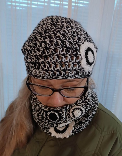 čepice a nákrčník - bílo černá sníh zima čepice aplikace nákrčník 