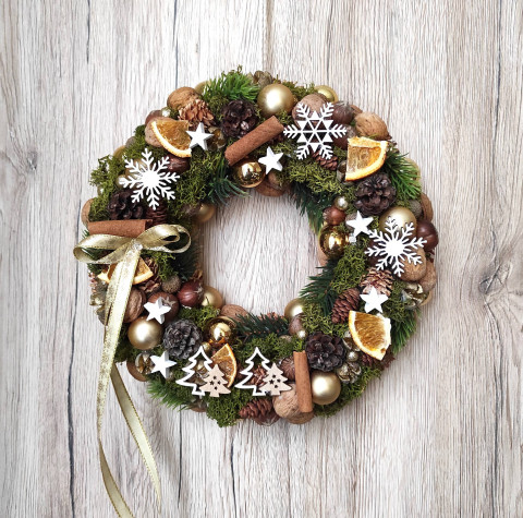Vánoční věnec do zlatobílé ořech dekorace zima vánoce vánoční skořice věnec zimní pomeranč zlatý hvězdička advent na dveře adventní baňka christmas šiška wreath 