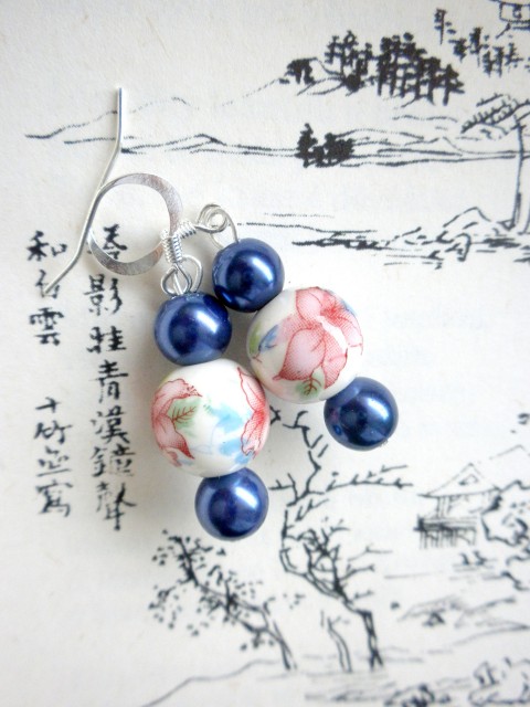 Zima v Japonsku sníh zima květina modrá porcelán perle led mráz vánoční hvezda 