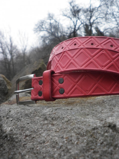 Červený, hadí :) dárek pásek opasek vánoce elegantní dáreček pánský motiv kalhoty móda pro muže mˇodní doplněk pro chlapy keltský motiv kelti 