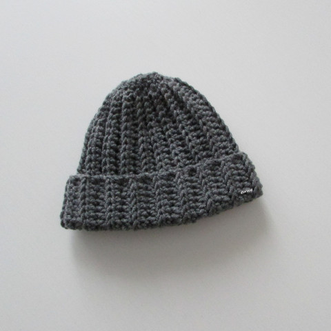 Čepička děti háčkovaná čepička šedá pružná zimní akryl unisex hřejivá 