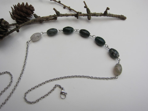 náhrdelník Sedm statečných - achát náhrdelník kámen achát zelená bílá nerez sedm 