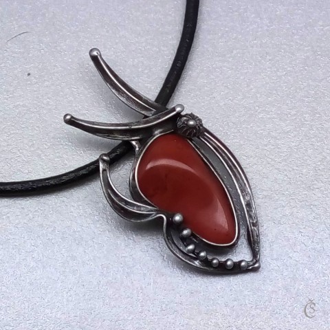 Pokušení - Jaspis šperk náhrdelník minerály cínovaný nerosty kameny cínový drahé polodrahokamy 