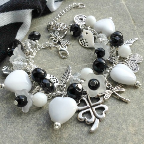 Black & white srdíčkový náramek srdce srdíčko zvonečky černobílá 