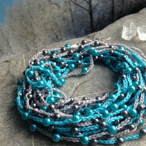 Náhrdelník Ledové království náhrdelník korálky háčkování šedá tyrkysová ledové 