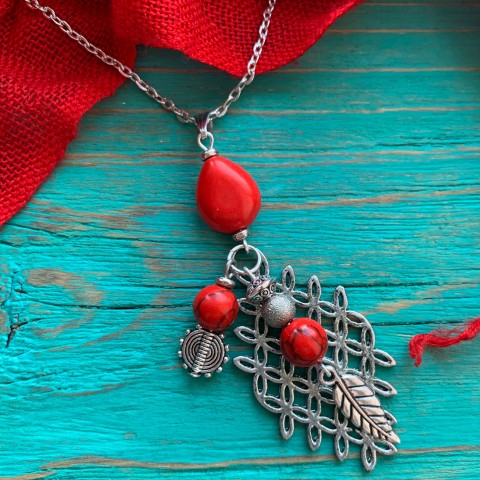 Kosočtverec - přívěsek tyrkys howlit kosočtverec kovové komponenty 