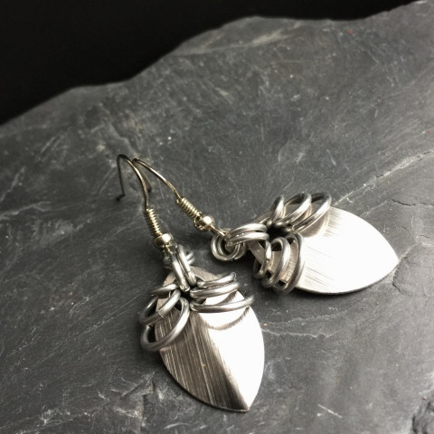 Náušnice Stříbrná šupinka náušnice stříbrná kroužky kroužkování chainmaile hliník šupina 