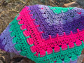 Barevné zachumlání - háčkovaný pléd