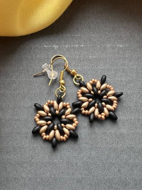 Náušnice černé hvězdy náušnice zlatá hvězdy preciosa twin 