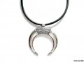 Náhrdelník s půlměsícem