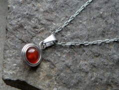 Přívěšek- brzy bude sluníčko