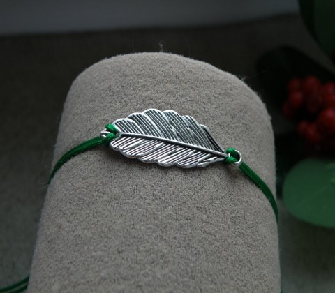 Náramek - lístek pro štěstí náramek kov textilní tlapky 