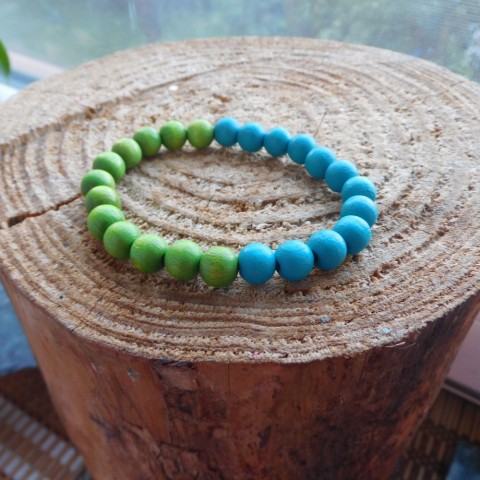 NÁRAMEK  DŘEVĚNÝ  DVOJBAREVNÝ dřevo dvojbarevný náramek barvičky 