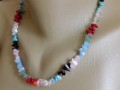 Náhrdelník z barevných  kamenů