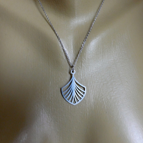 Náhrdelník - nerez, lístek lístek přívěšek nerez 