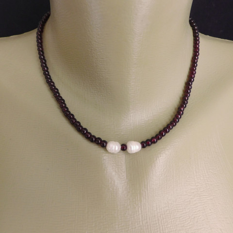 Náhrdelník granátový  s perličkami náhrdelník granát nerez perla 