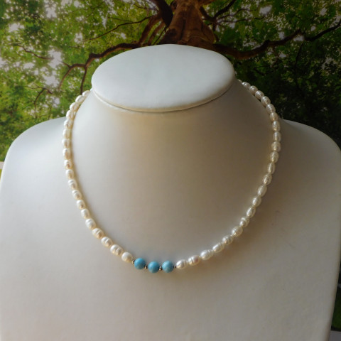Náhrdelník perličkový s larimarem náhrdelník nerez larimar bílé perly 