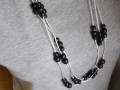 Náhrdelník černý sváteční