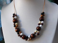 Náhrdelník dřevěný do hněda