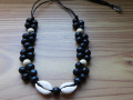 Náhrdelník se dvěma mušlemi....