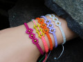 Náramky  kytičkové- 5 barev