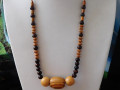 Dřevěné náhrdelníky-různé druhy