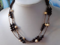 Náhrdelník o hněda na krátko