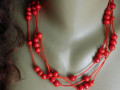 Náhrdelník do červena na krátko