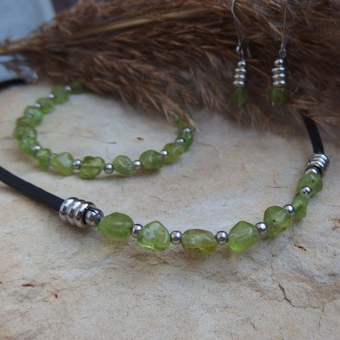 Olivínová (peridotová) souprava náhrdelník náramek náušnice olivín peridot 